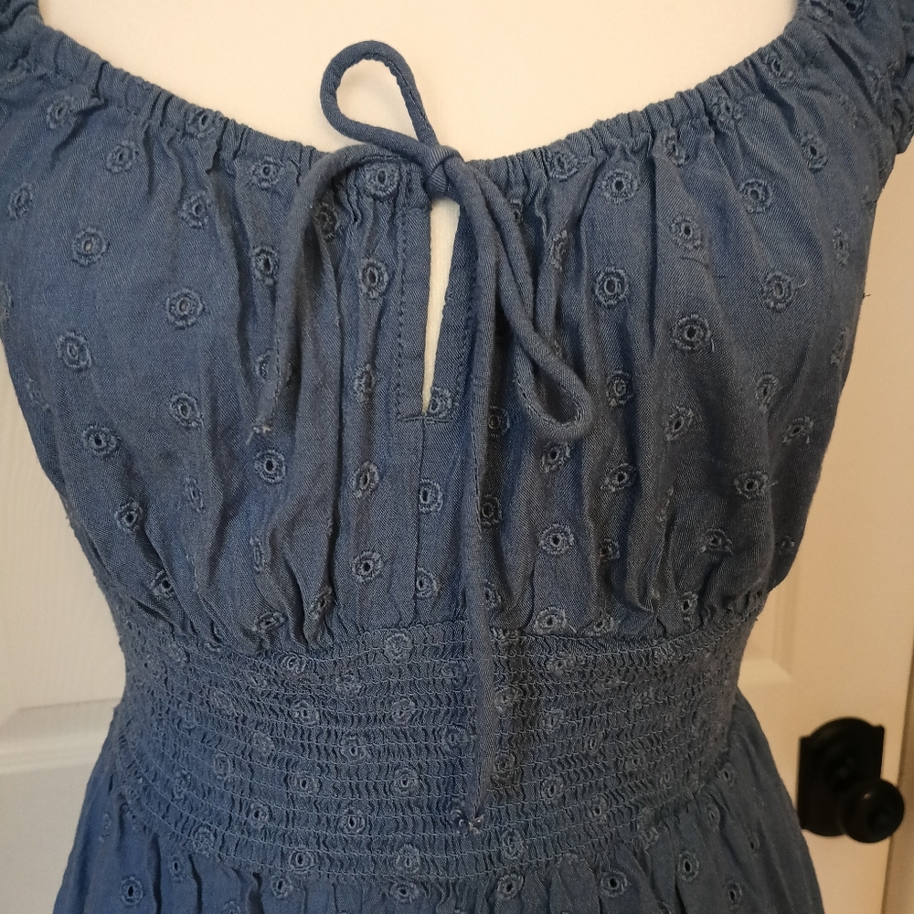 OLD NAVY Blue Smocked Women's Dress Casual Fun Spring Summer - Picture 3 of 8